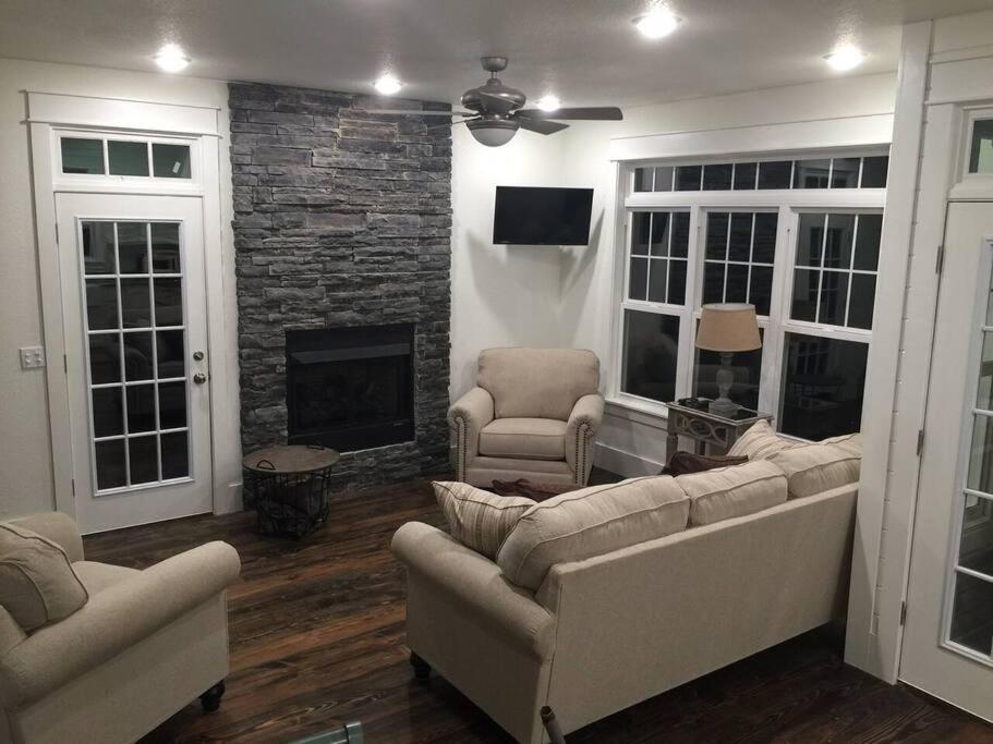 Primrose Cottage - Private Lake, Hot Tub, Atv Trails Mena Bagian luar foto